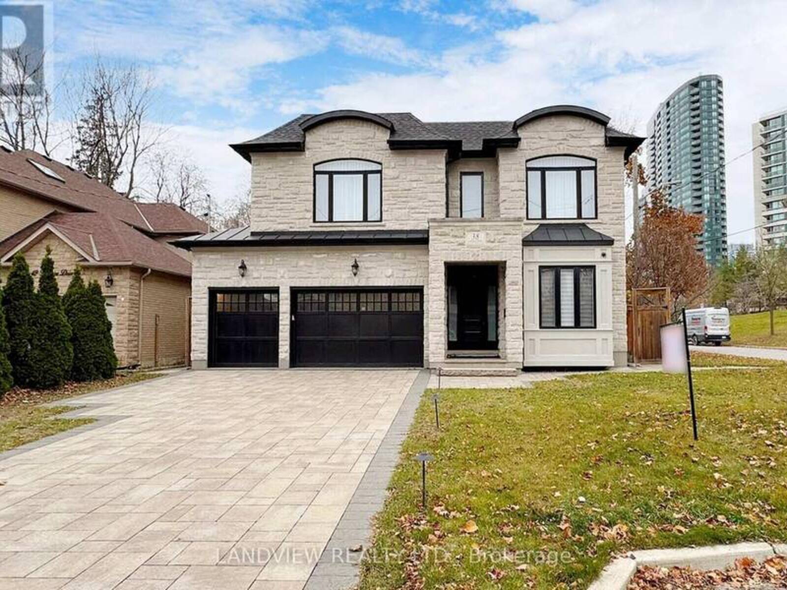 38 LORRAINE DRIVE, Toronto, Ontario M2N 2E5