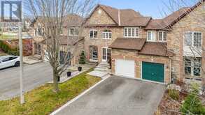 27 BLOOMGATE CRESCENT | Richmond Hill Ontario | Slide Image Thirty-one