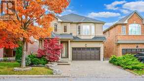 50 QUETICO DRIVE | Richmond Hill Ontario | Slide Image Two