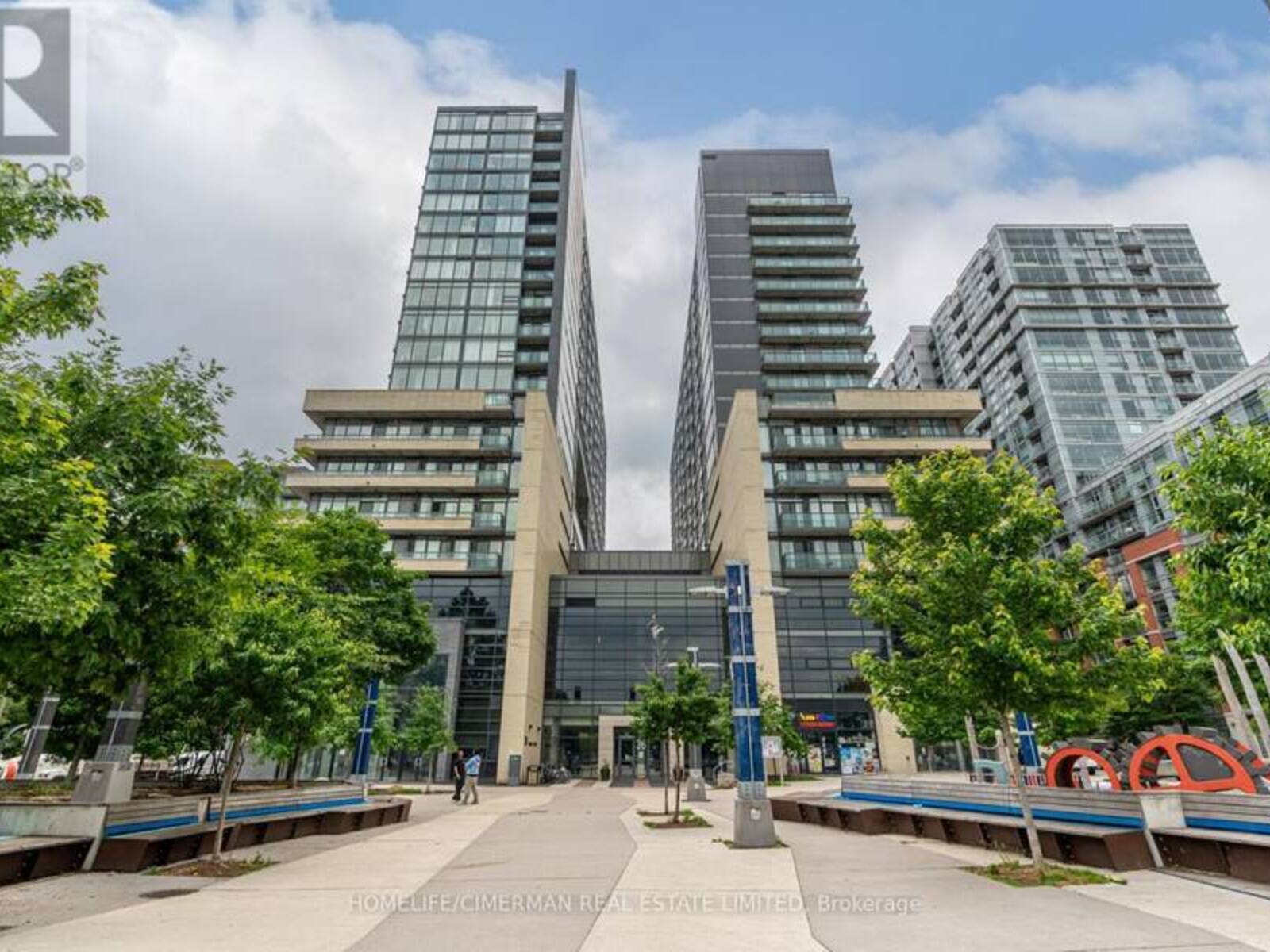 1702W - 36 LISGAR STREET, Toronto, Ontario M6J 0C7