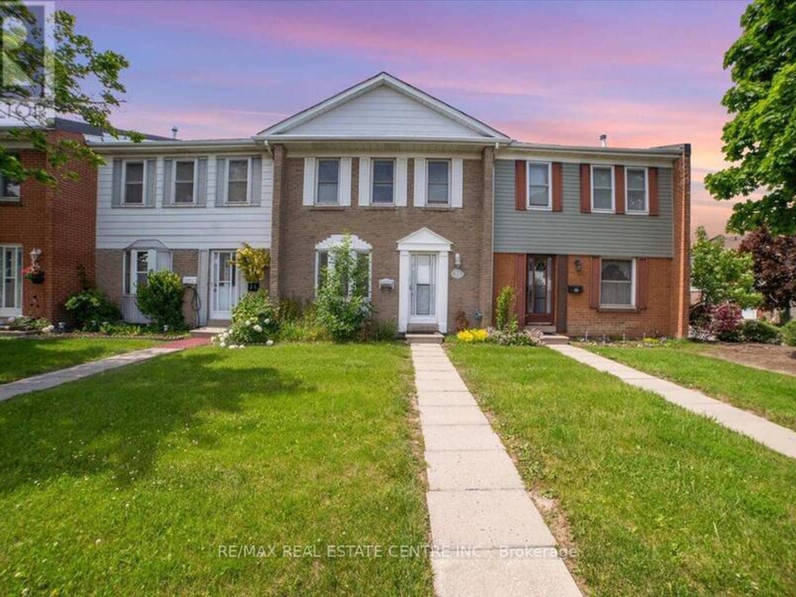 33 - 1020 CENTRAL PARK DRIVE, Brampton, Ontario L6S 3L6