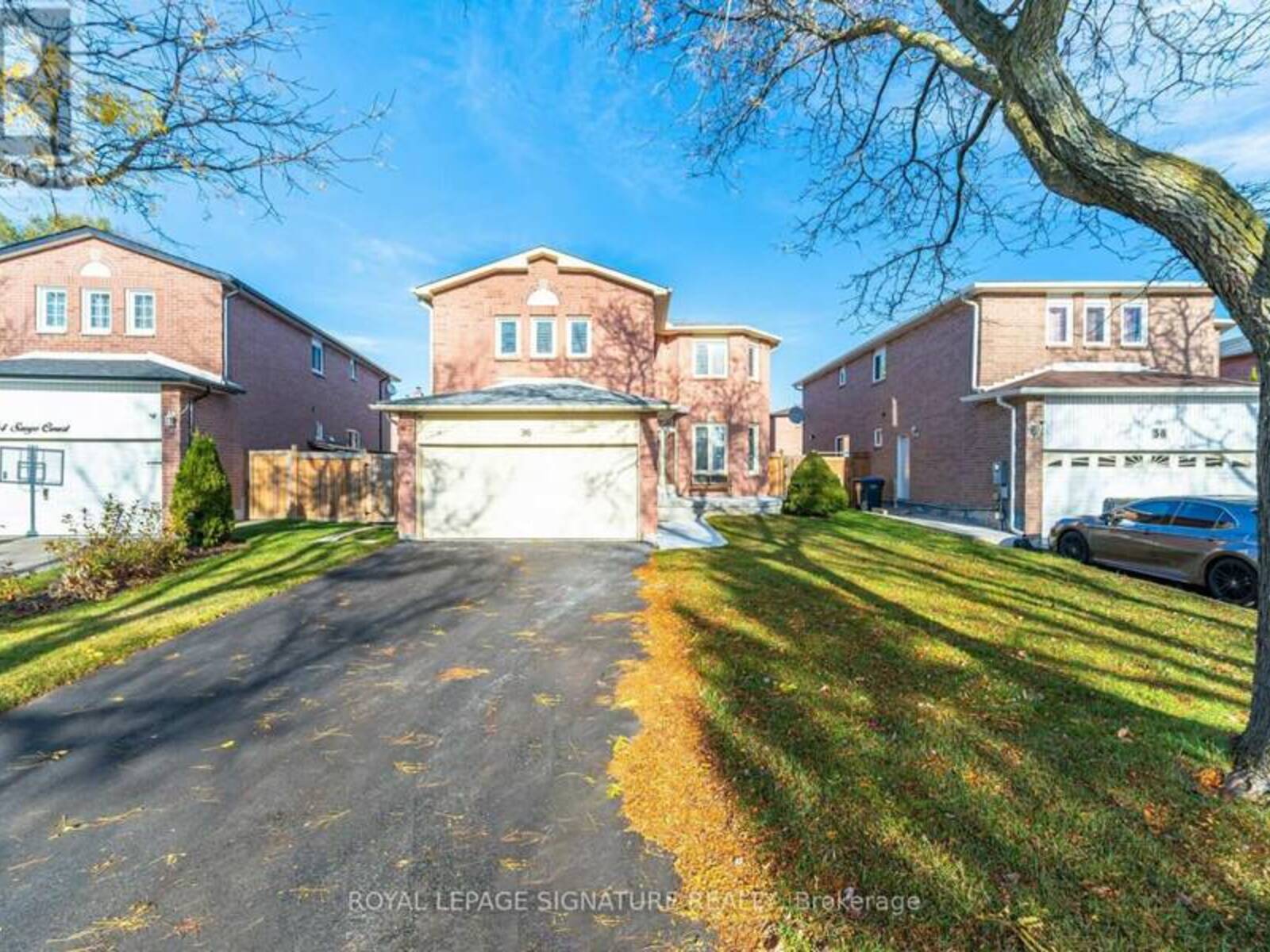 36 SMYE COURT, Brampton, Ontario L6X 4B2