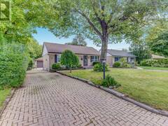 17 ARCH ROAD Mississauga Ontario, L5M 1M4