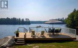 184 HEALEY LAKE WAY | The Archipelago Ontario | Slide Image Four