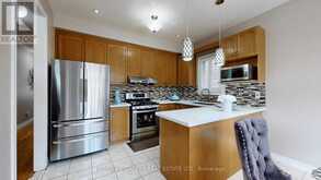 114 GOLDENWOOD CRESCENT | Markham Ontario | Slide Image Nine