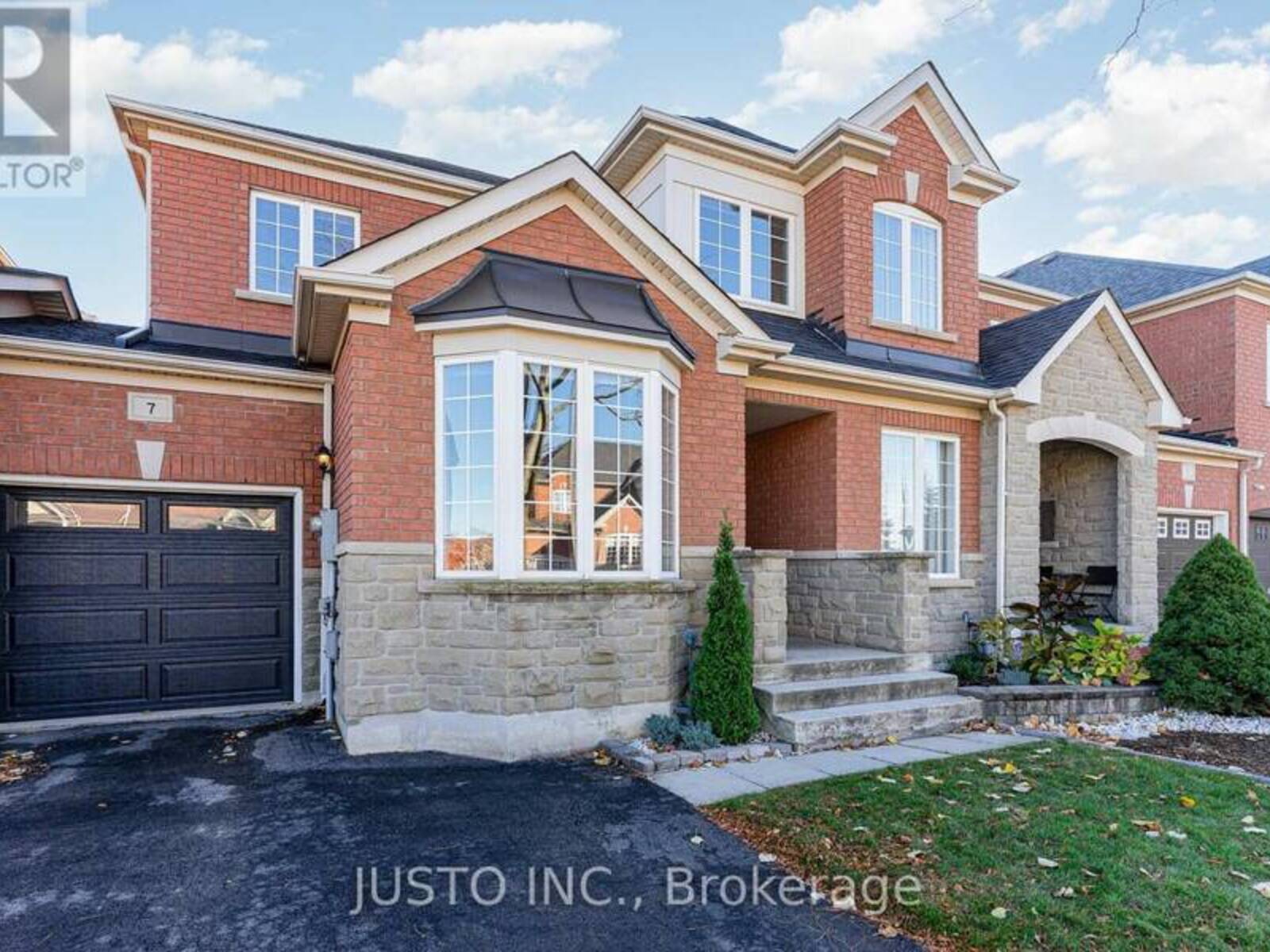 7 MILLHOUSE MEWS, Brampton, Ontario L6Y 5J2