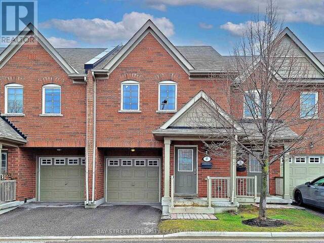 17 WINN PLACE Aurora Ontario, L4G 0S2