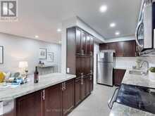 17 WINN PLACE | Aurora Ontario | Slide Image Nine