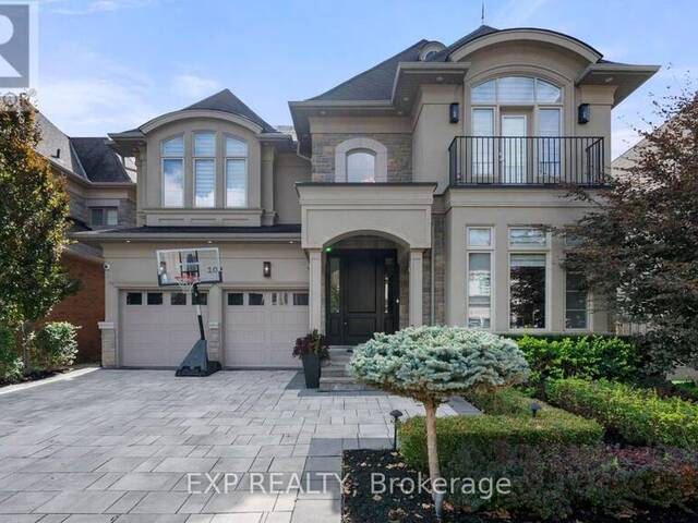 102 VINES PLACE Aurora Ontario, L4G 0R7