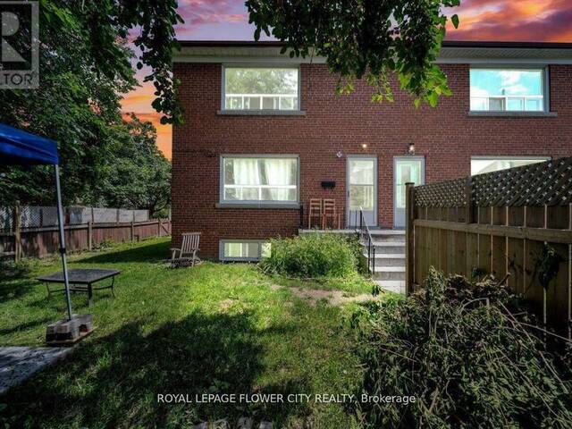 33 MORGAN AVENUE Toronto Ontario, M8Y 2Z9