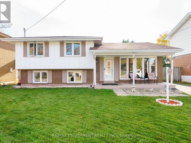 32 MORNINGSIDE DRIVE Hamilton Ontario, L8T 1P7