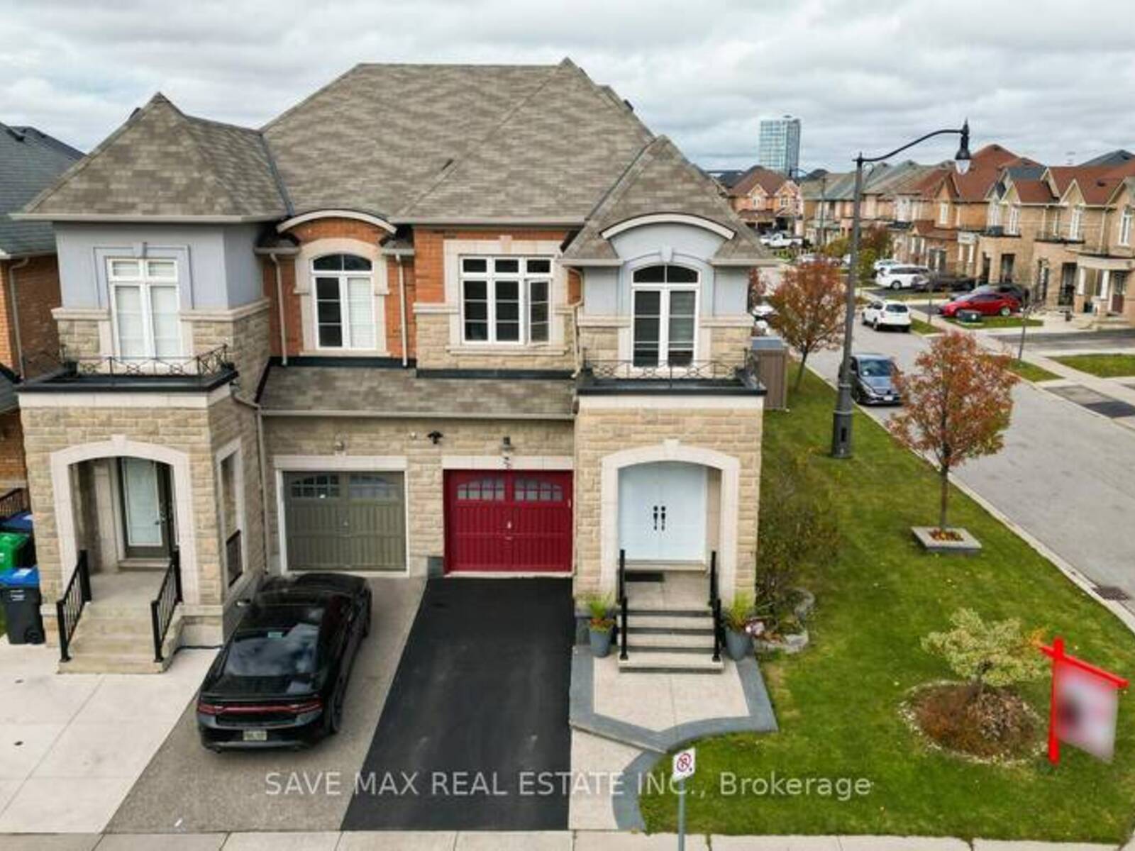 26 INTERLUDE DRIVE, Brampton, Ontario L6X 3B1