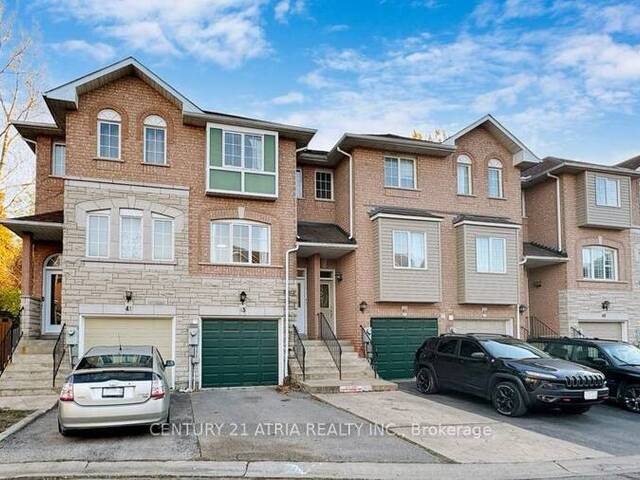 43 RIVERS EDGE DRIVE Toronto Ontario, M6M 5L4