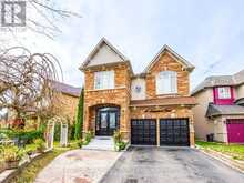 34 LOGGERHEAD GROVE | Toronto Ontario | Slide Image One