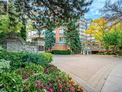 401 - 1 RIPLEY AVENUE S Toronto Ontario, M6S 4Z6