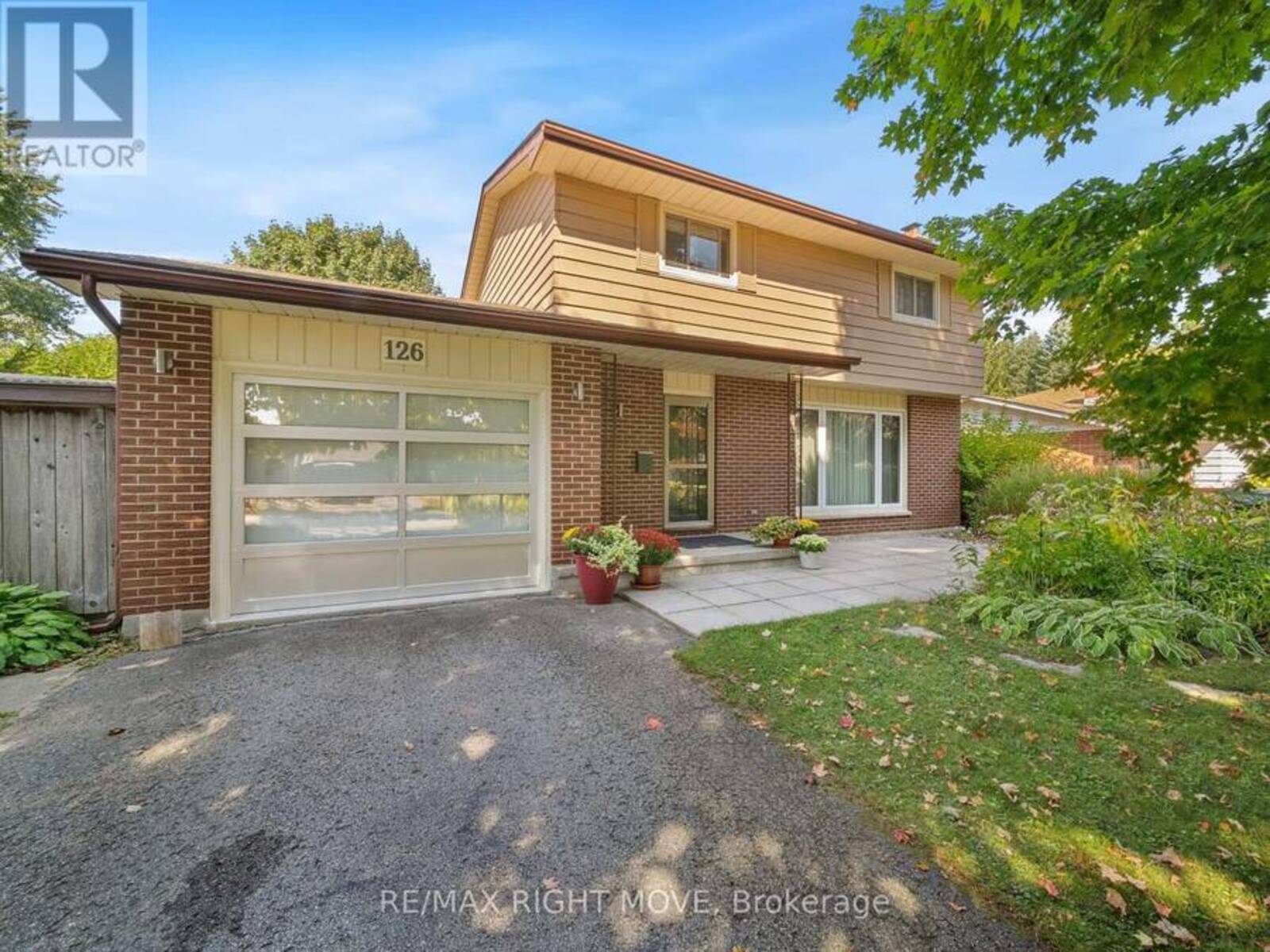 126 MARTIN DRIVE, Orillia, Ontario L3V 3P3