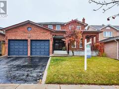 542 MCLEOD CRESCENT Pickering Ontario, L1W 3M5