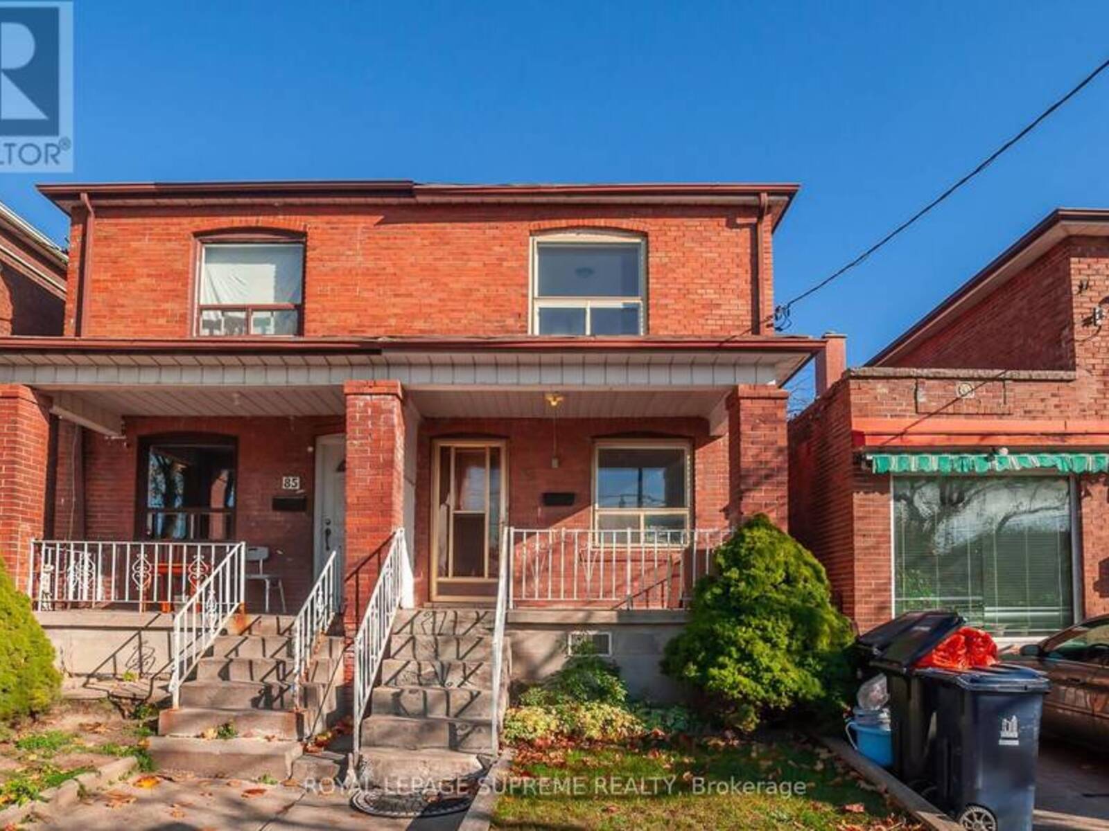 83 SCOTT ROAD, Toronto, Ontario M6M 3T3