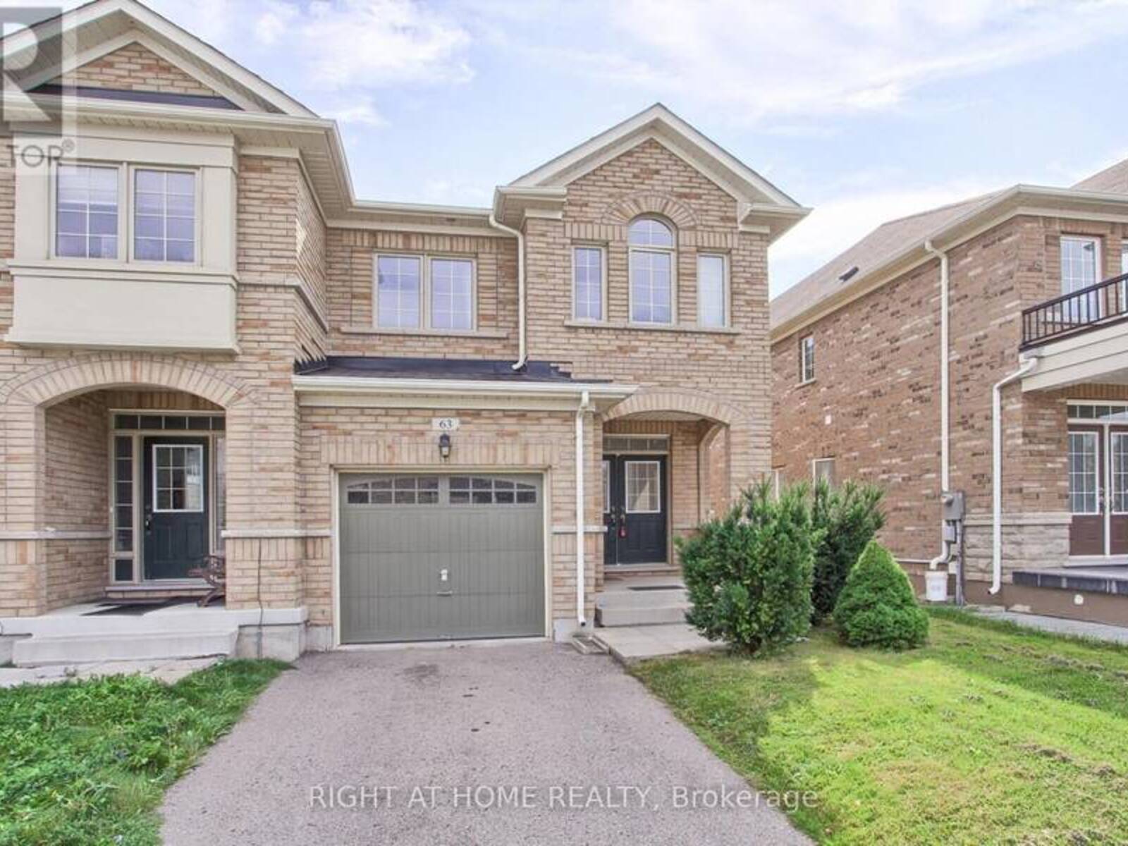 63 PAPER MILLS CRESCENT, Richmond Hill, Ontario L4E 0V4