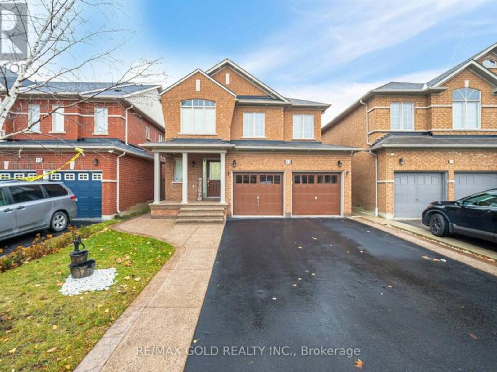 13 MILLSBOROUGH ROAD, Brampton, Ontario L6P 2A1