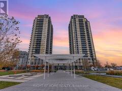 1207 - 15 ZORRA STREET Toronto Ontario, M8Z 0C1