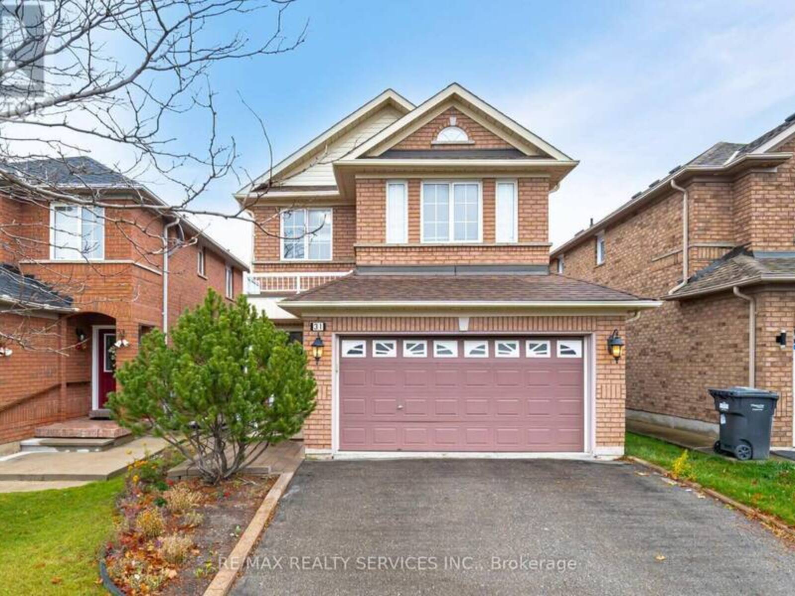 31 OLYMPIA CRESCENT, Brampton, Ontario L6X 4W1