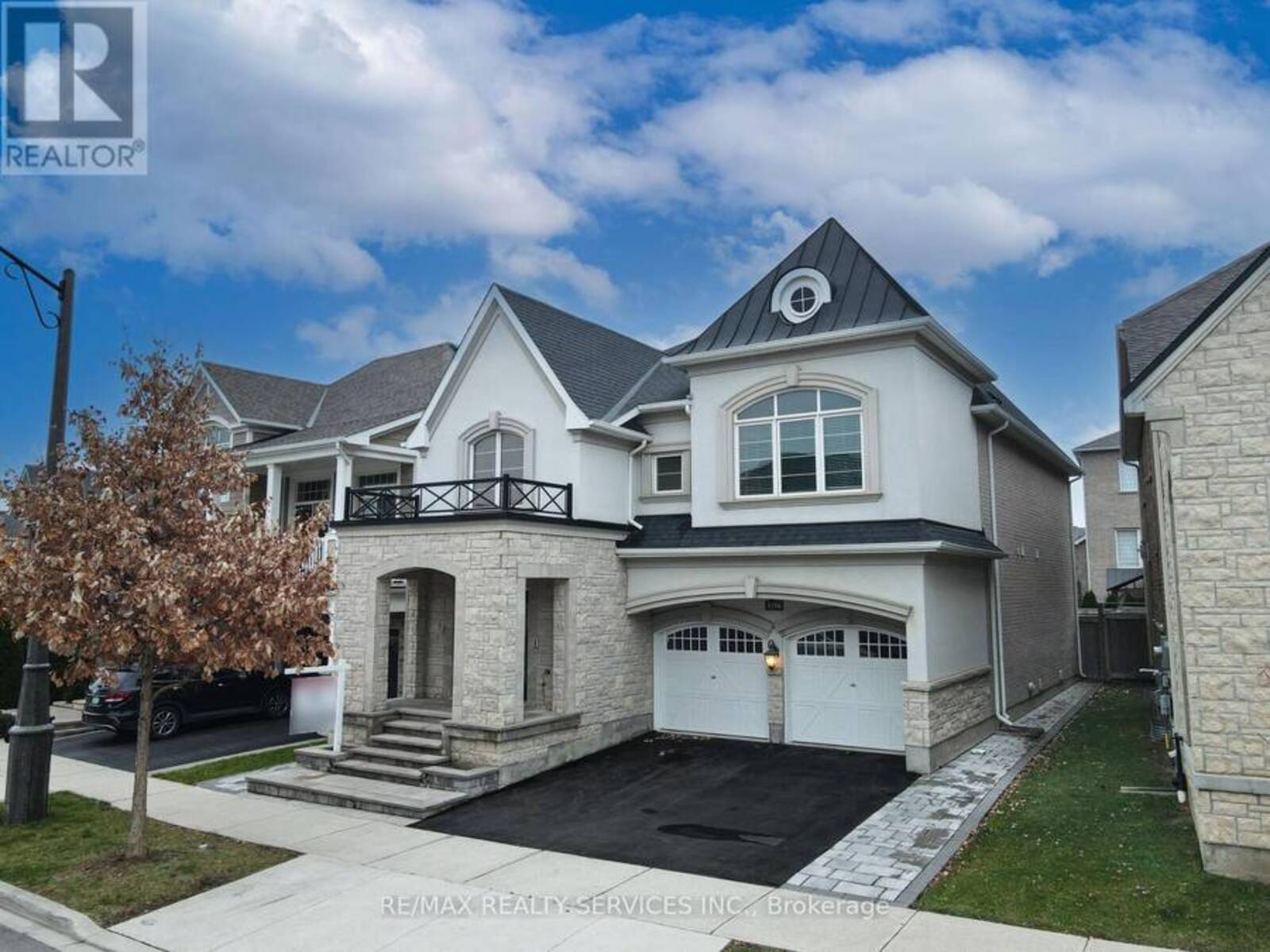 3196 CARDING MILL TRAIL, Oakville, Ontario L6M 4M1