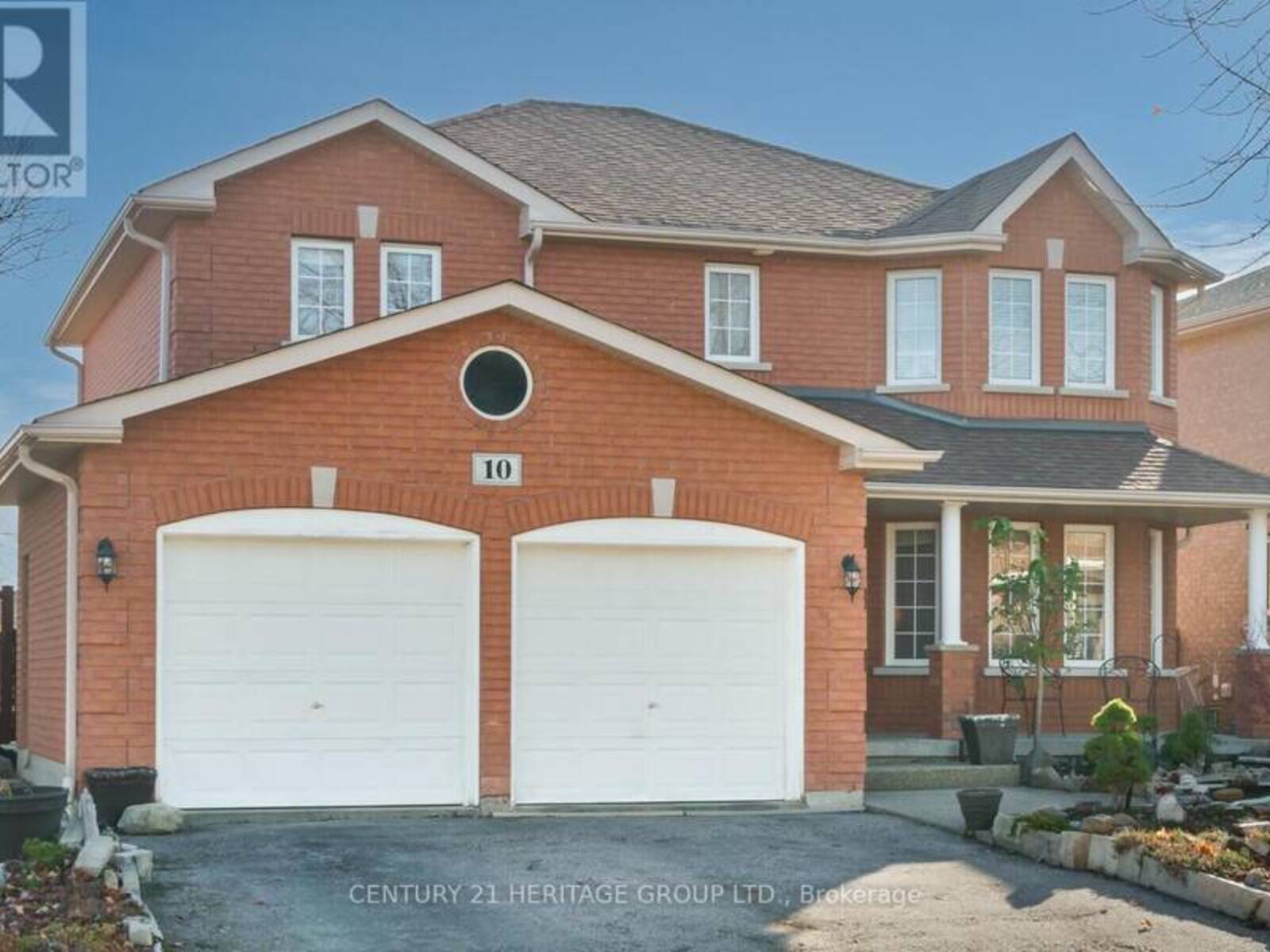 10 TAYLOR COURT, Bradford West Gwillimbury, Ontario L3Z 3C6