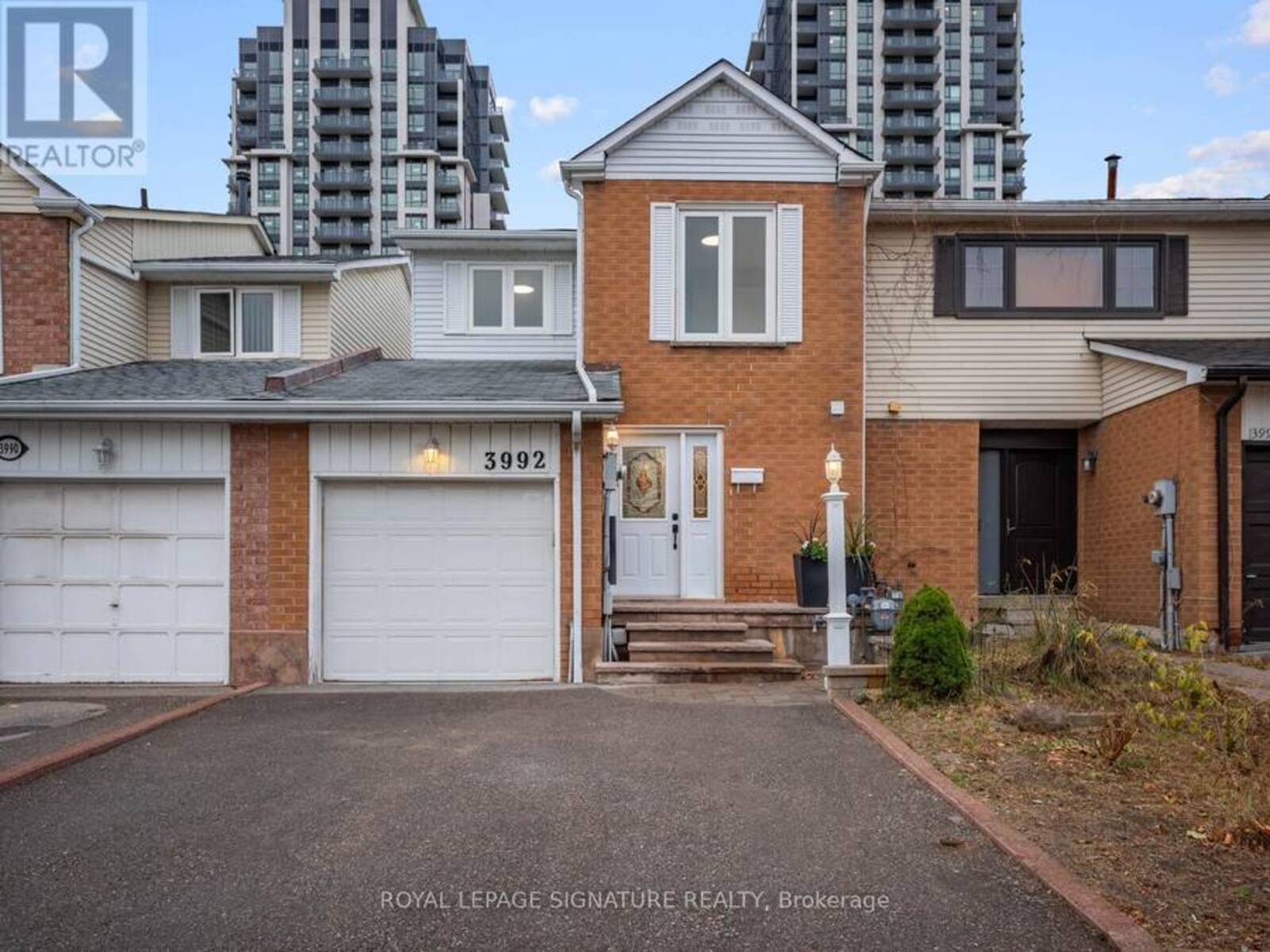 3992 BISHOPSTOKE LANE, Mississauga, Ontario L4Z 1J2