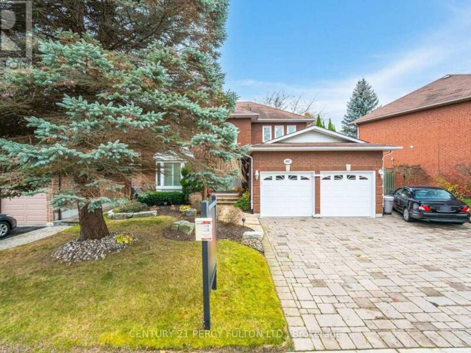 887 DARWIN DRIVE, Pickering, Ontario L1X 2P8