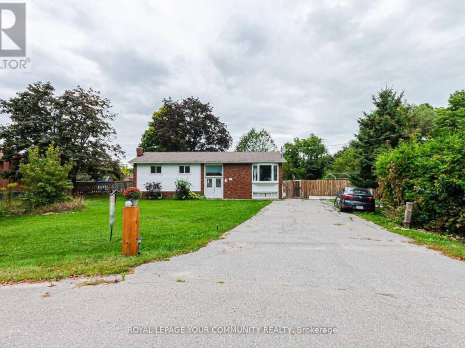 3 LAWNDALE COURT, Bradford West Gwillimbury, Ontario L0G 1B0