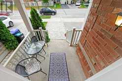 18 MEADOWHAWK TRAIL | Bradford West Gwillimbury Ontario | Slide Image Nine