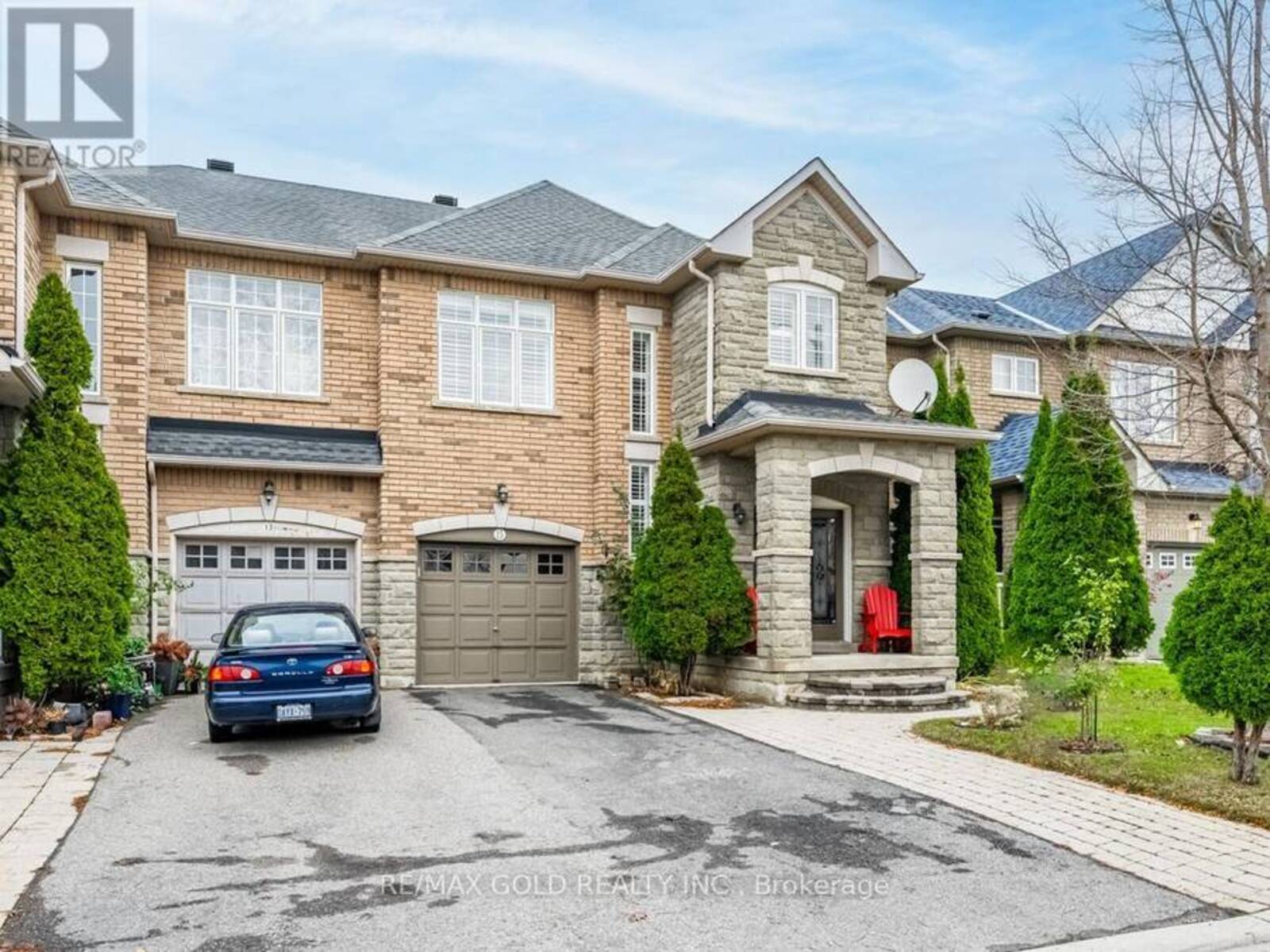 15 ROYAL VISTA ROAD, Brampton, Ontario L6Y 0K8