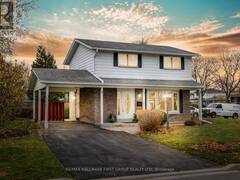 1395 FUNDY STREET Oshawa Ontario, L1J 3N8