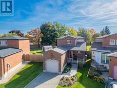 726 GREYCEDAR CRESCENT Mississauga Ontario, L4W 3J8