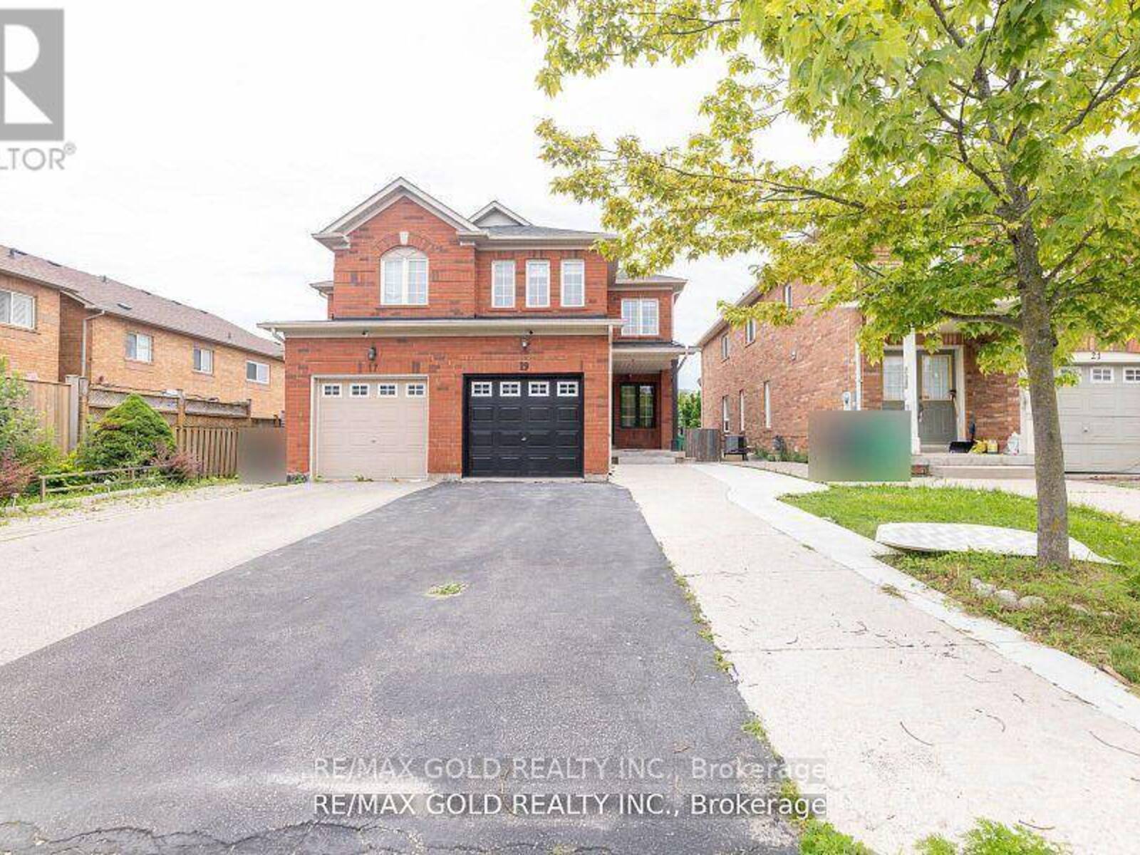 19 THUNDERBIRD TRAIL, Brampton, Ontario L6R 2T3