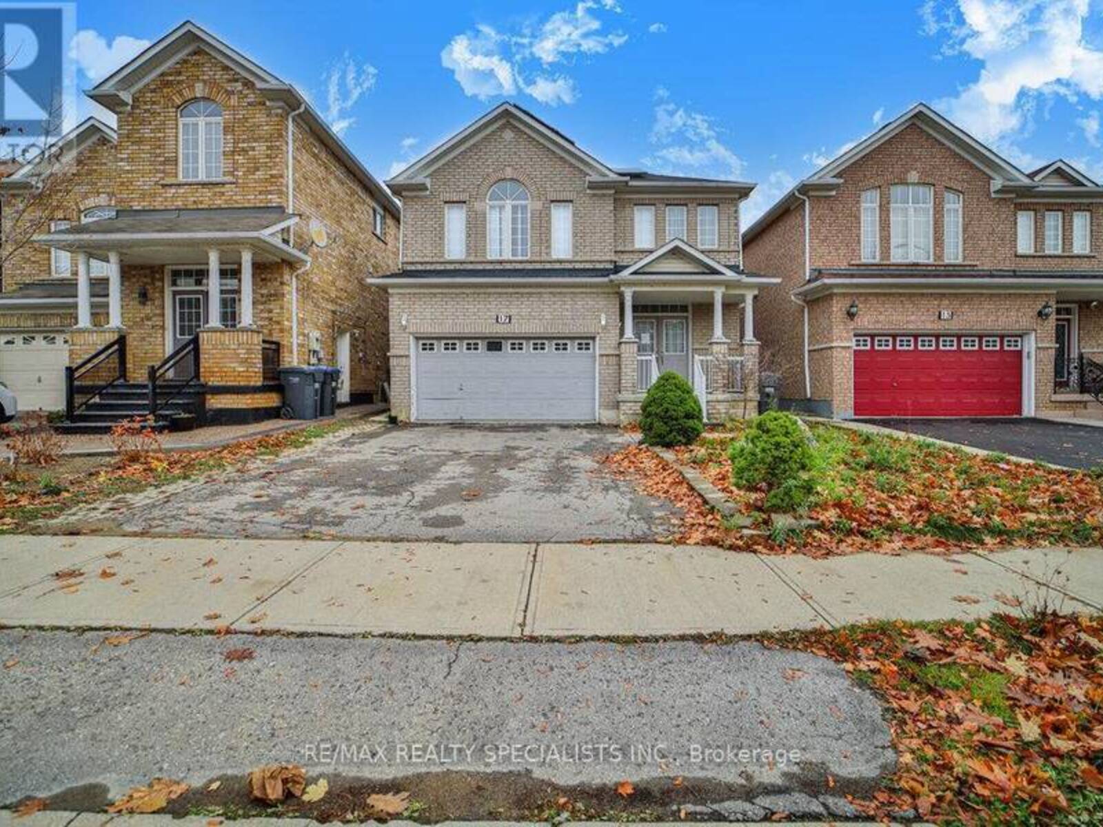 17 PATHMASTER ROAD, Brampton, Ontario L6P 2G9