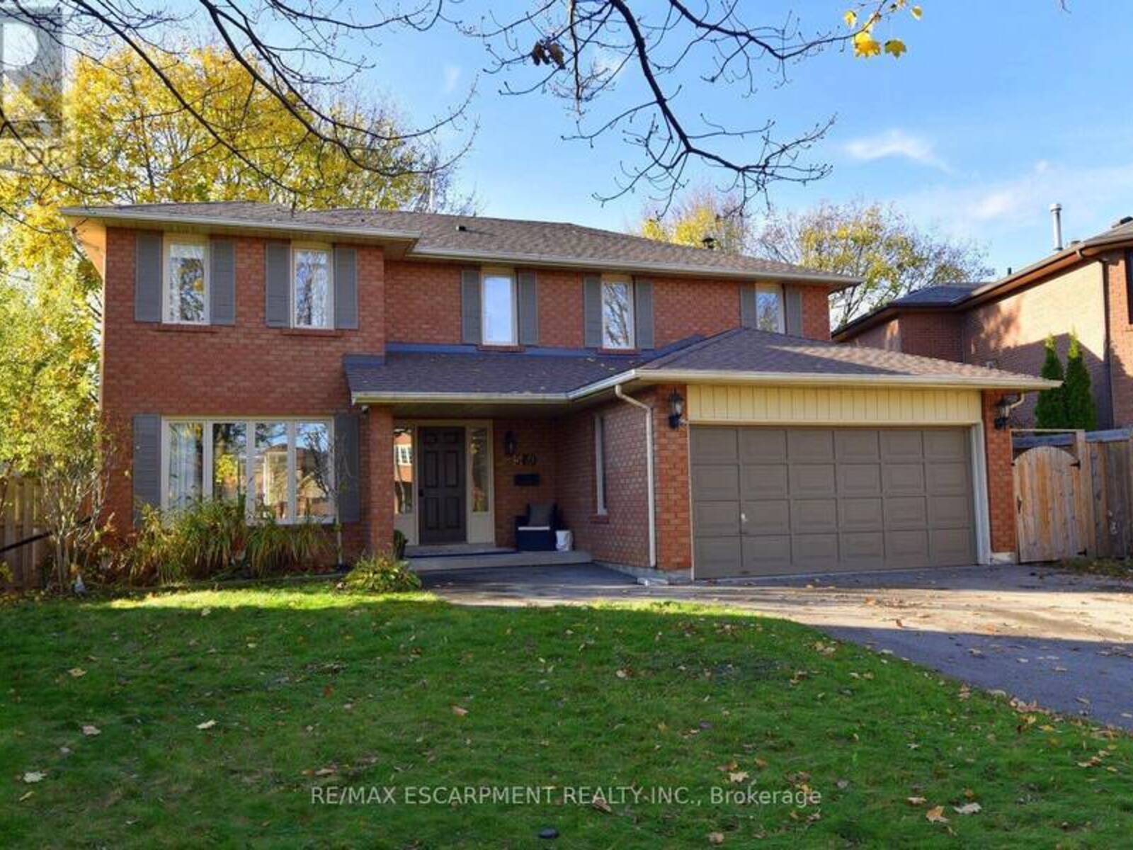 570 HARMONY AVENUE, Burlington, Ontario L7N 3S8