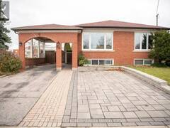 22 BERAN DRIVE Toronto Ontario, M1G 1G1