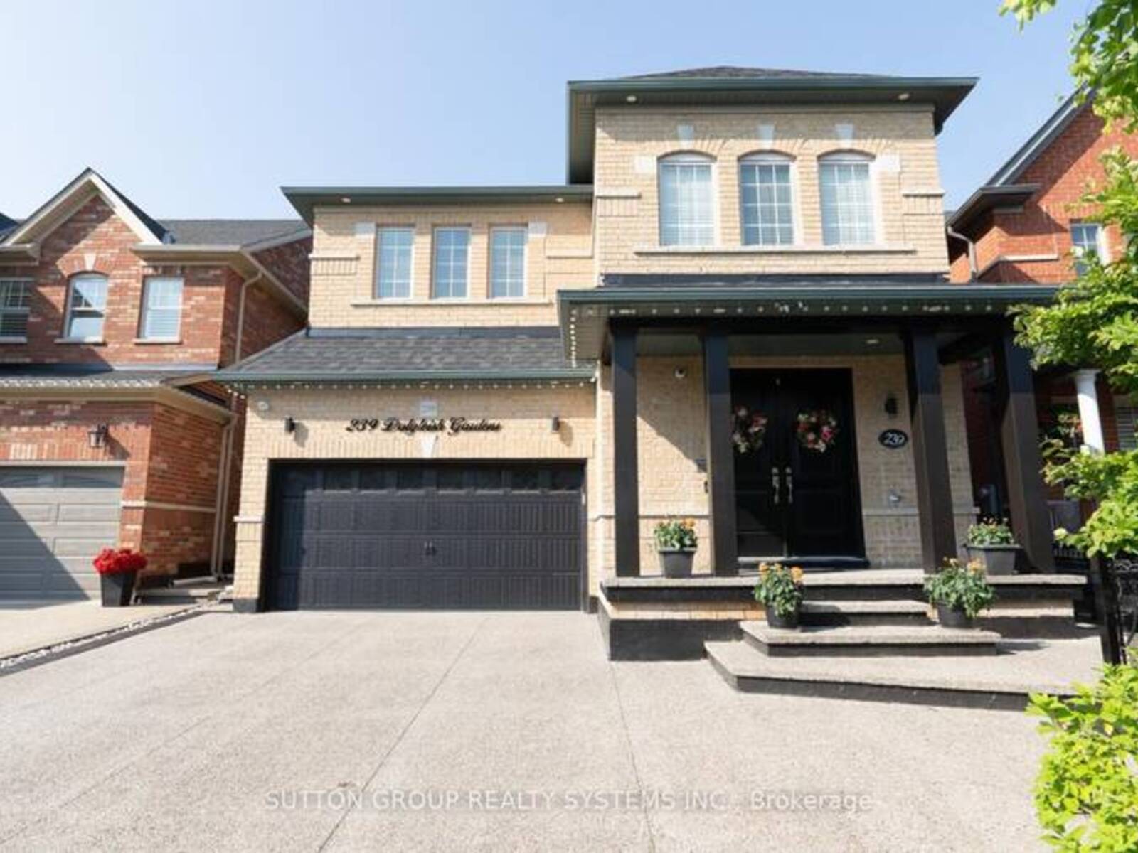 239 DALGLEISH GARDENS, Milton, Ontario L9T 6Z8