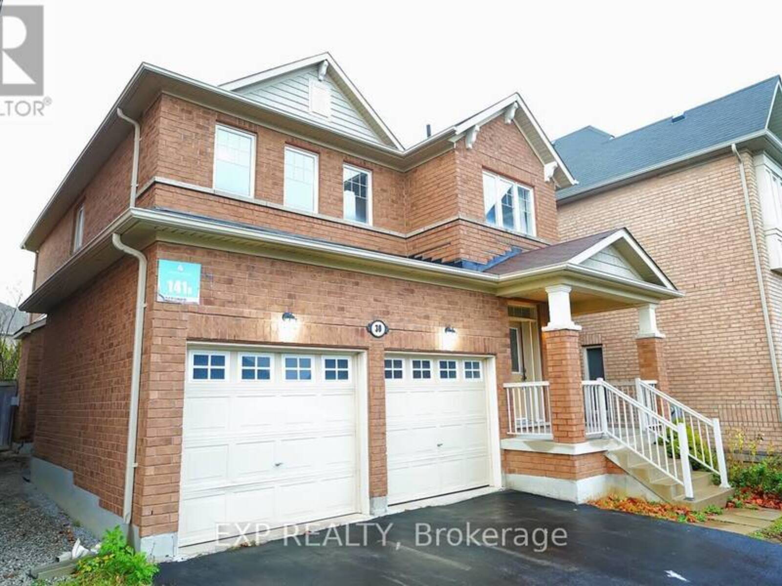 30 MANSARD DRIVE, Richmond Hill, Ontario L4E 0L7