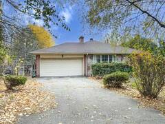 33 HOPPERTON DRIVE Toronto Ontario, M2L 2S5