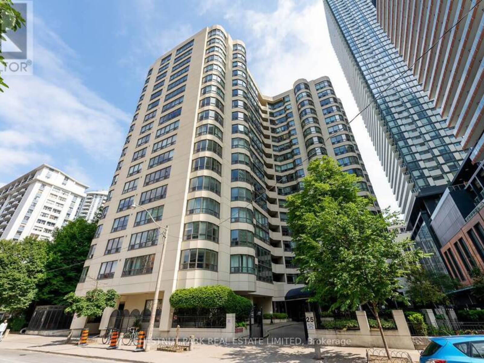 502 - 25 MAITLAND STREET, Toronto, Ontario M4Y 2W1