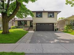 14 DOWNPATRICK CRESCENT Toronto Ontario, M9R 4A4