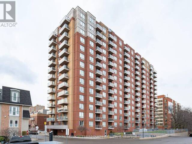 1214 - 1369 BLOOR STREET W Toronto Ontario, M6P 4J4