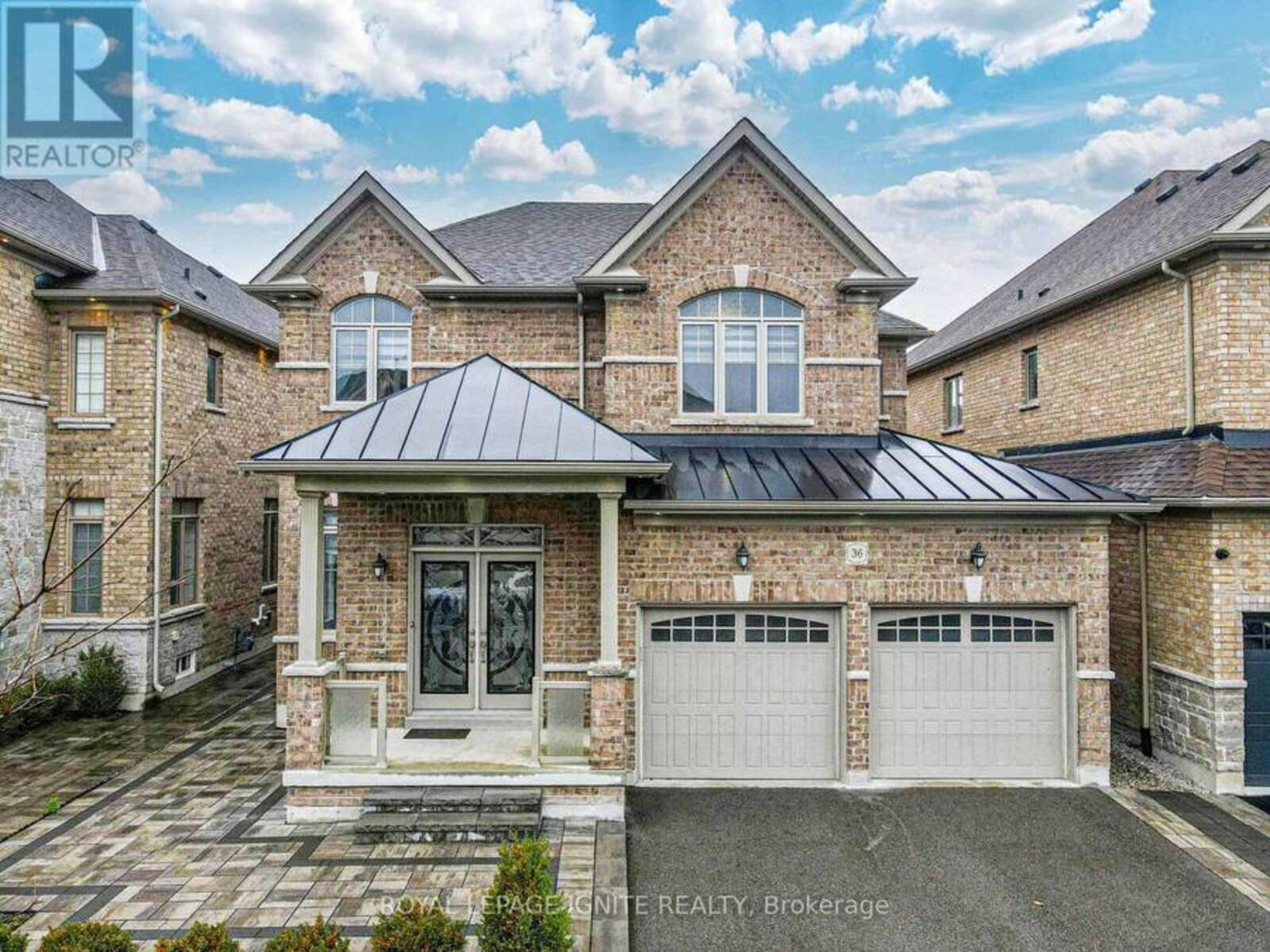 36 LEWIS AVENUE, Bradford West Gwillimbury, Ontario L3Z 0X2