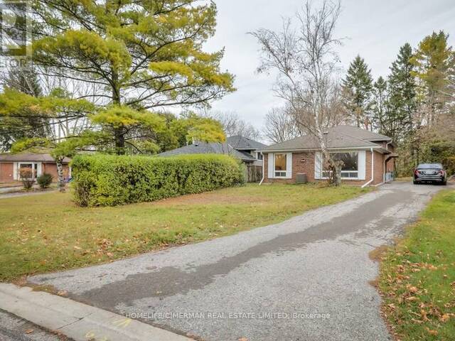 21 HURON COURT Aurora Ontario, L4G 2X7