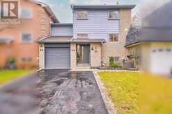 52 ST ANDREW'S COURT | Aurora Ontario | Slide Image One