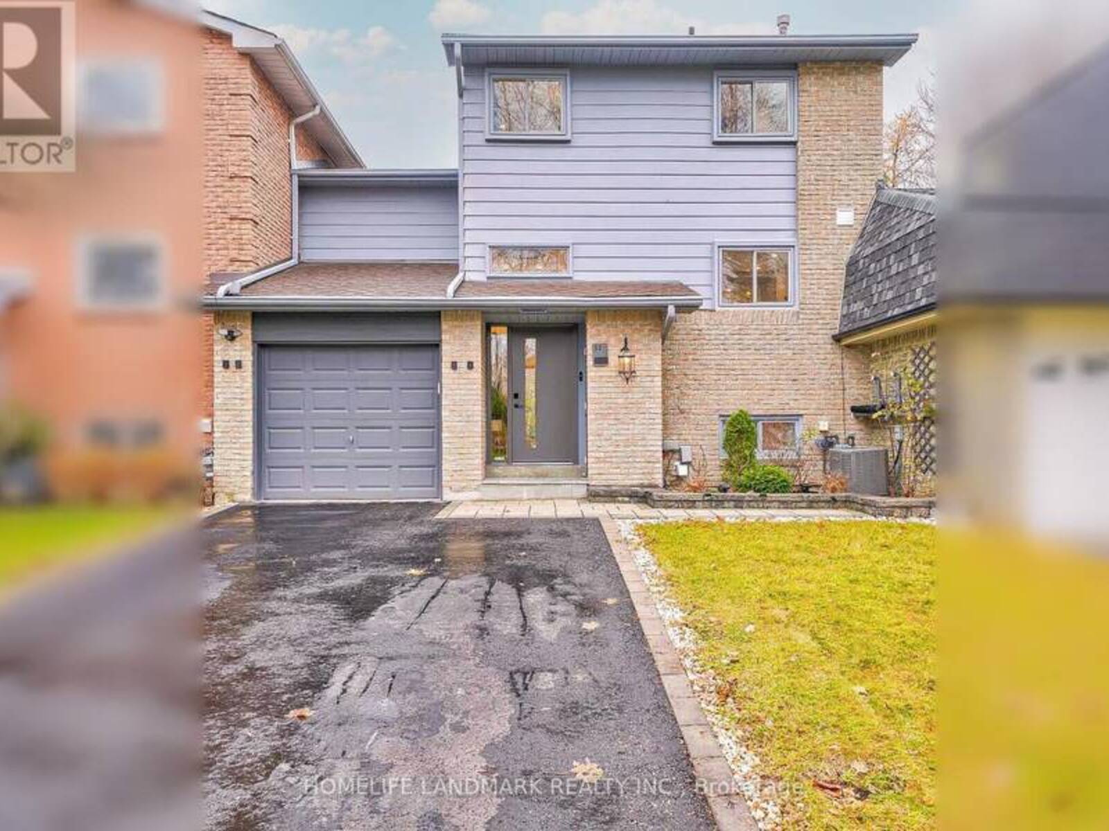 52 ST ANDREW'S COURT, Aurora, Ontario L4G 3B1