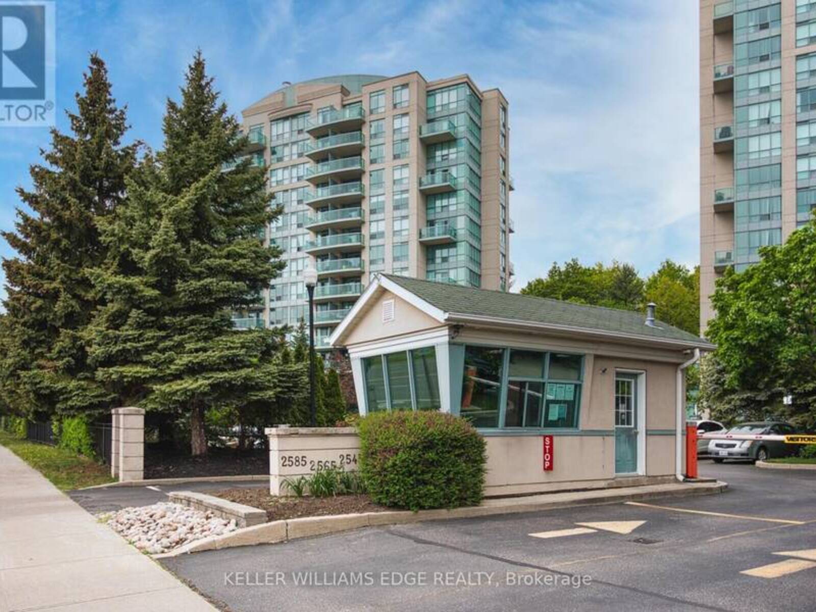 802 - 2585 ERIN CENTRE BOULEVARD, Mississauga, Ontario L5M 6Z7